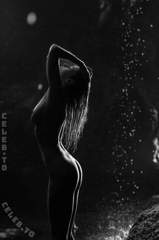 Genevieve Morton nude photo 19