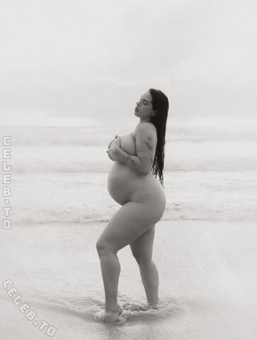 georgia_c nude photo 7