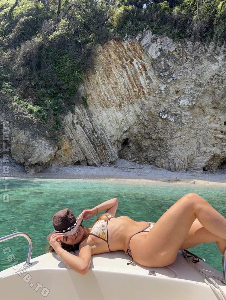 Georgia.vts nude photo 3