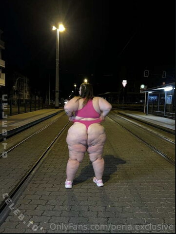 Geparrke nude photo 8