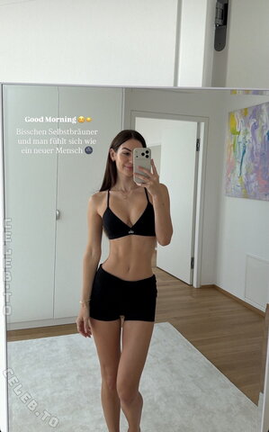 Gerid Rux nude photo 3