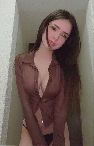 Germaine Colmenares nude photo 24