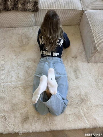 germangirlnextdoor95 nude photo 3