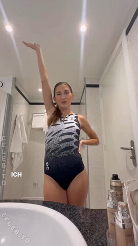 Gesa Krause nude photo 4