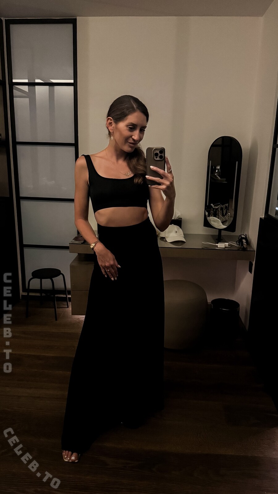 Gesa Krause nude photo 2