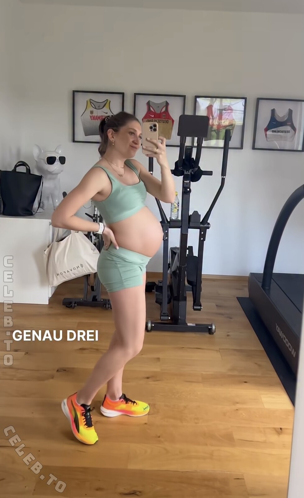 Gesa Krause nude photo 2
