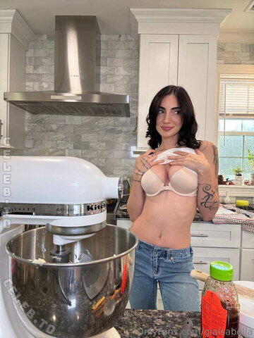 Gia Isabella nude photo 12