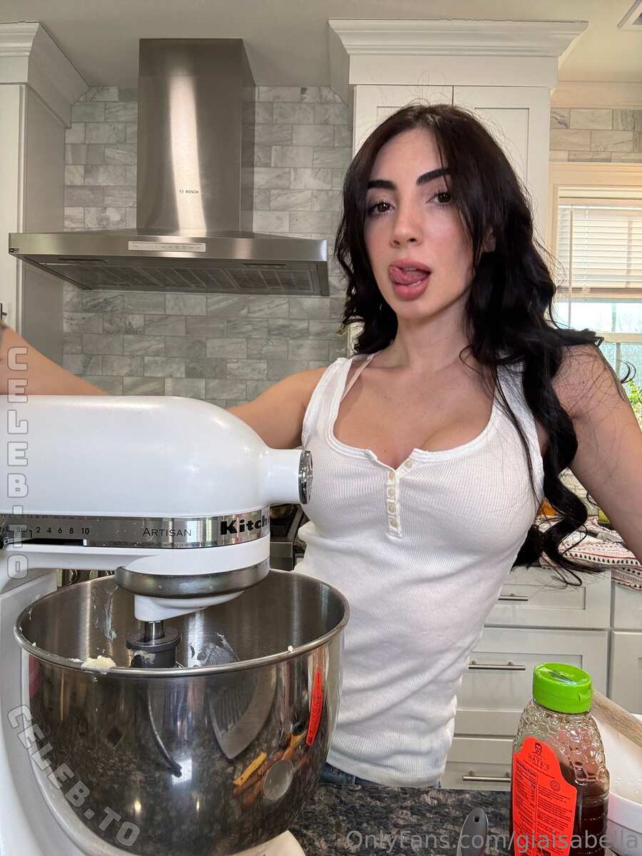 Gia Isabella nude photo 5