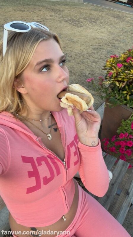 Giada Ryann nude photo 3