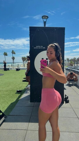 giadierking Hot (1 photo)