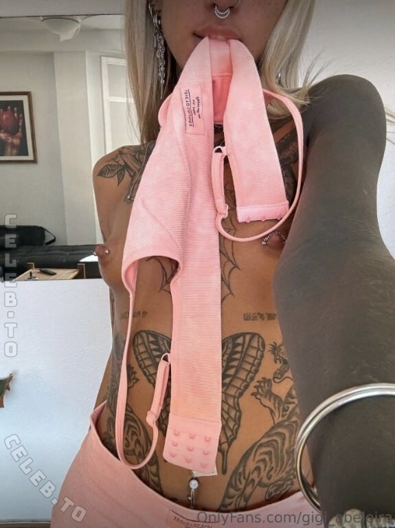 Gigi Abeleira nude photo 4