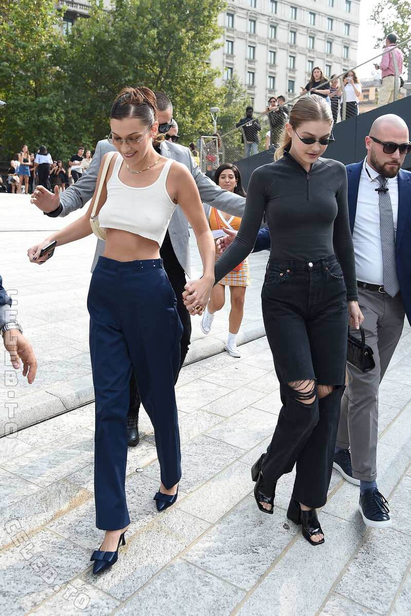 Gigi Hadid nude photo 3