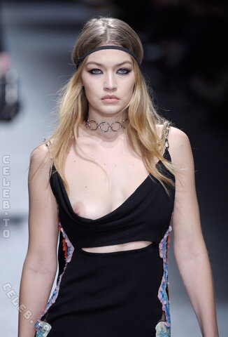 Gigi Hadid nude photo 13