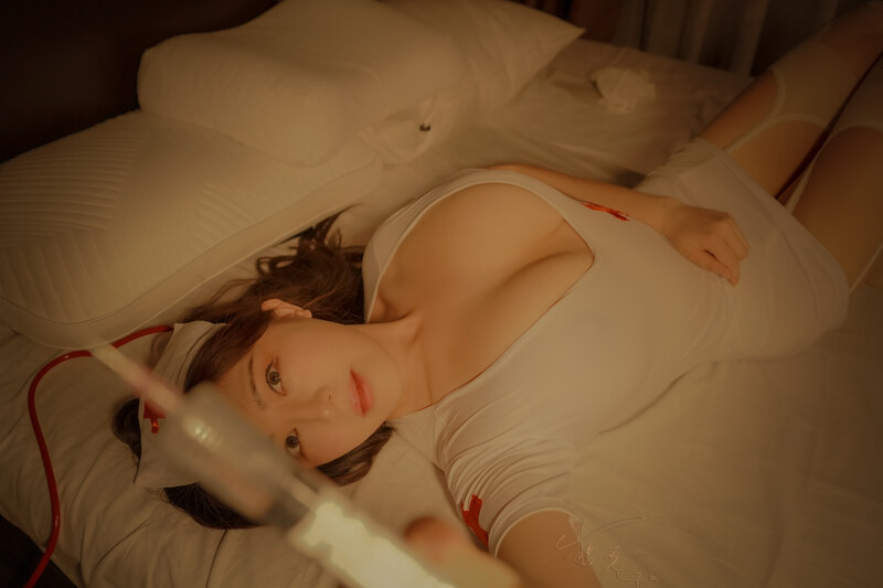 GiGi nude photo 9