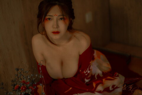 GiGi nude photo 410