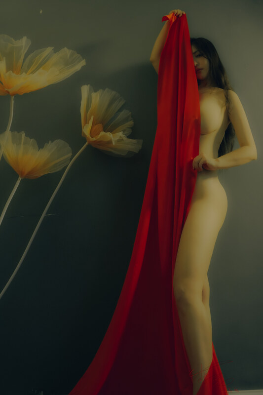GiGi nude photo 4