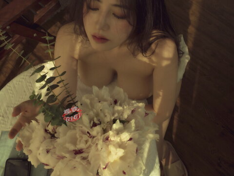 GiGi nude photo 74
