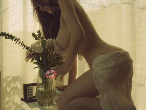 GiGi nude photo 65