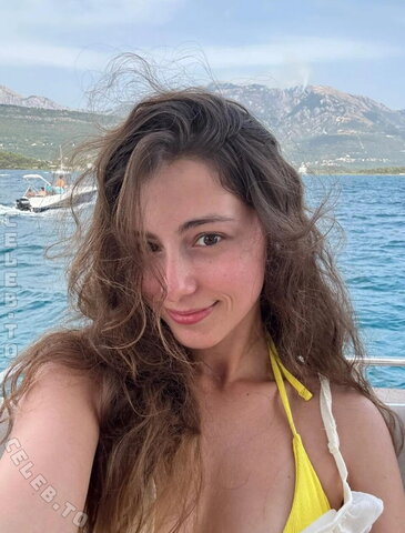 Gil Liany nude photo 7