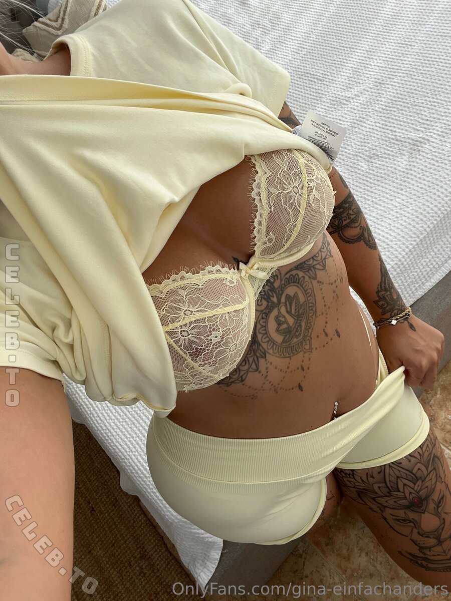 Gina EinfachAnders nude photo 1