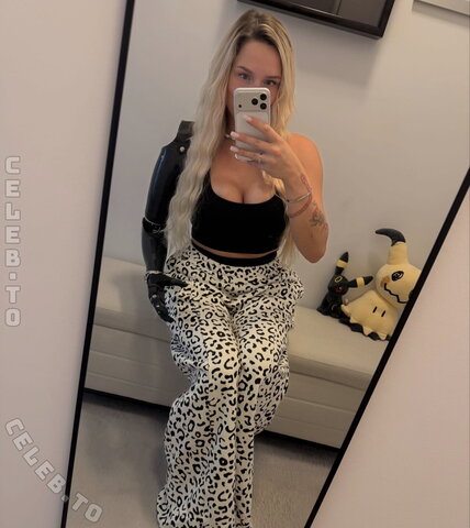 Gina Rühl photo 2
