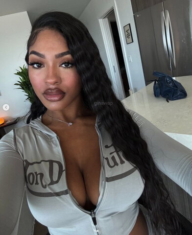 Gina Wap nude photo 12