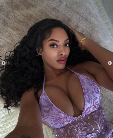 Gina Wap nude photo 4