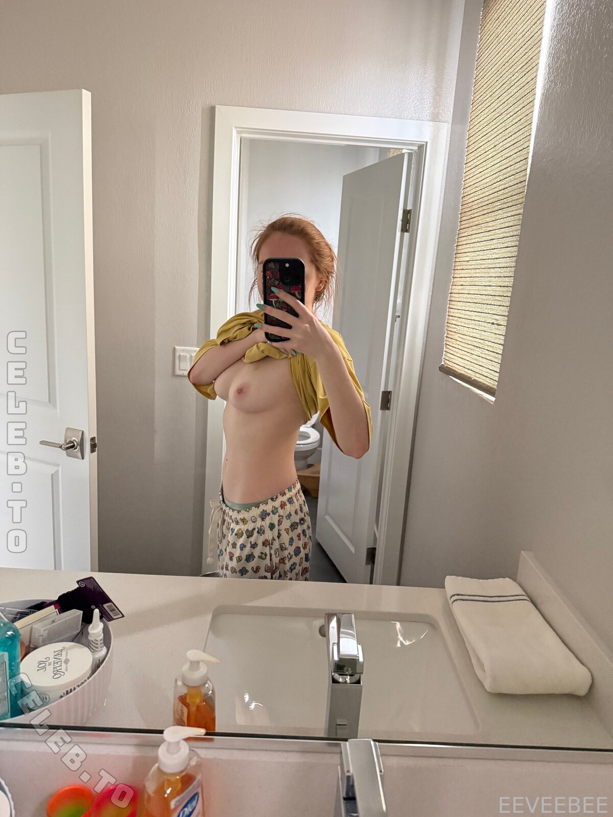 Ginger & Eevee nude photo 3