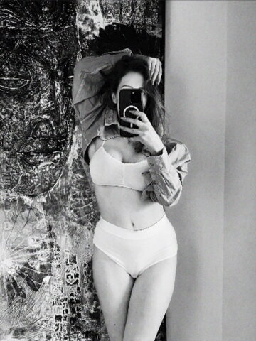 Ginger Mia nude photo 4