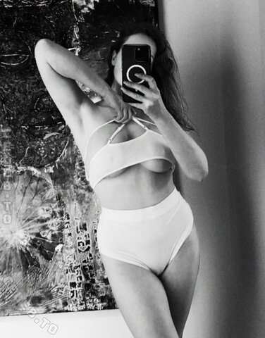 Ginger Mia photo 6