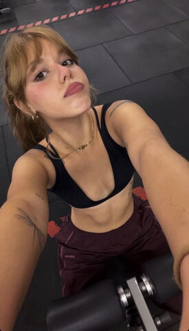 @gioaguilera18] nude photo 3
