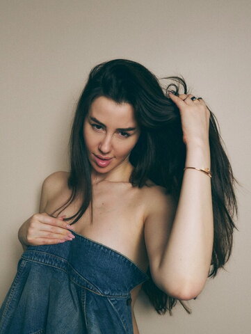 Giorgia Andriani nude photo 11