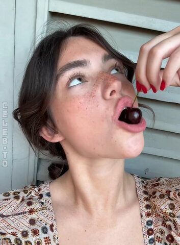 Giovanna Scotti nude photo 1