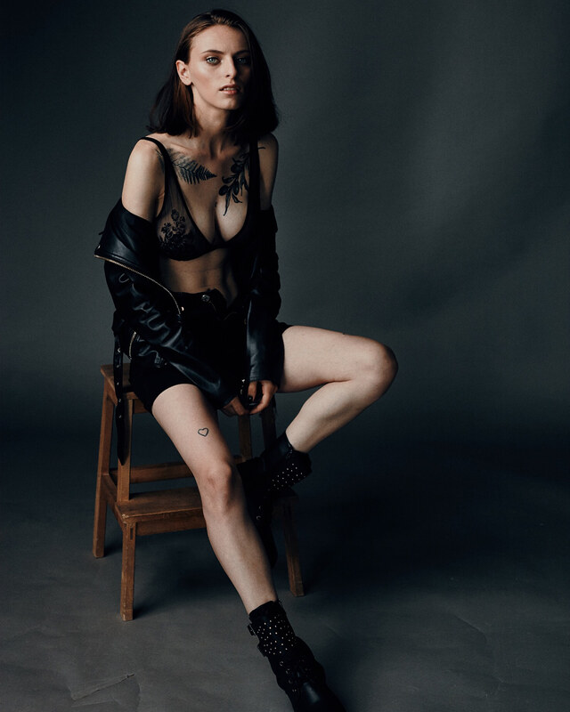 Girlvinishko nude photo 3