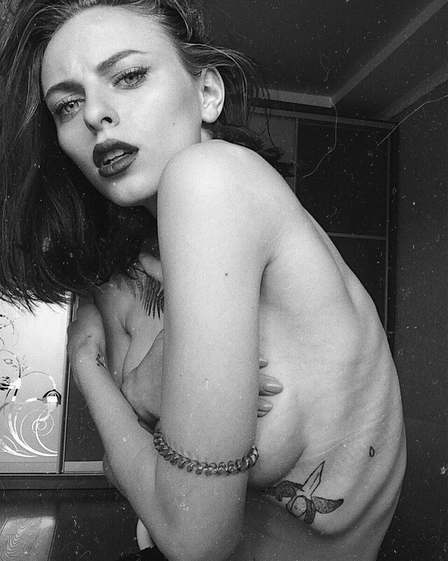 Girlvinishko nude photo 15