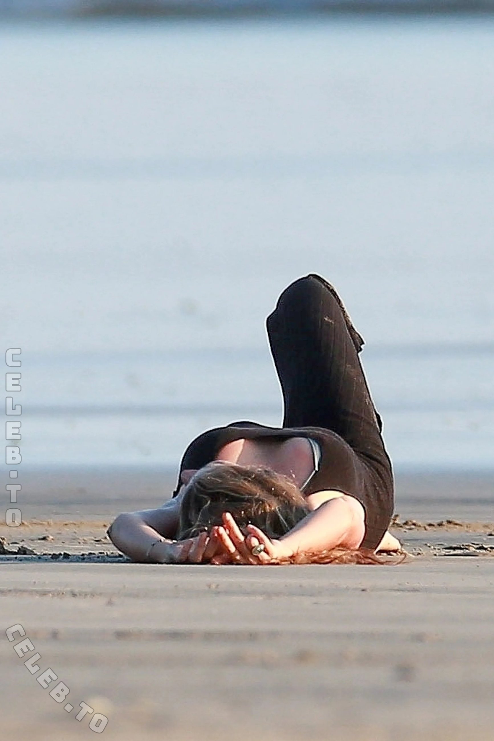 Gisele Bundchen nude photo 10
