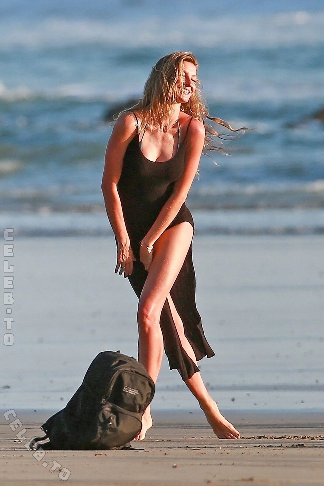 Gisele Bundchen nude photo 14