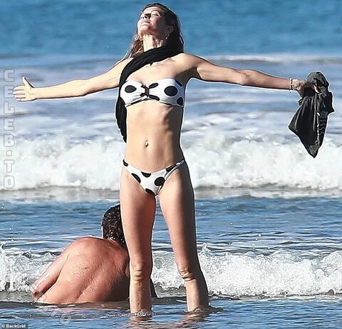Gisele Bundchen photo 2