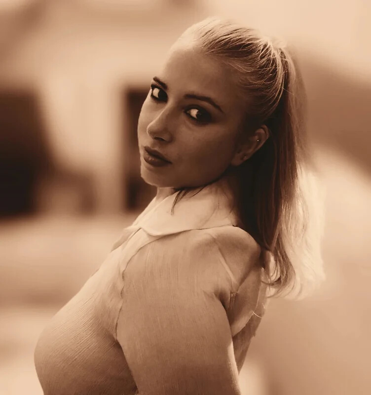 Giulia Sbardellati nude photo 2