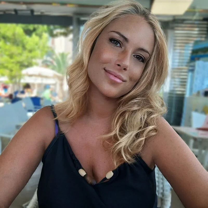 Giulia Sbardellati nude photo 4