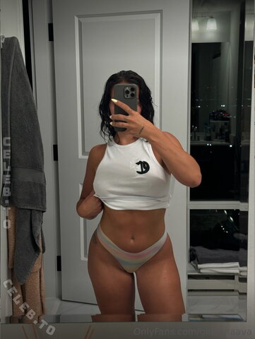 Giulianaava nude photo 23