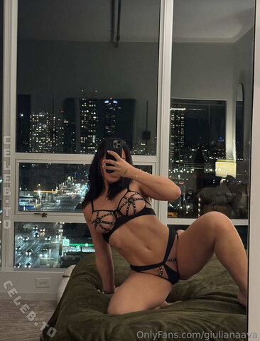 Giulianaava New (3 photos)
