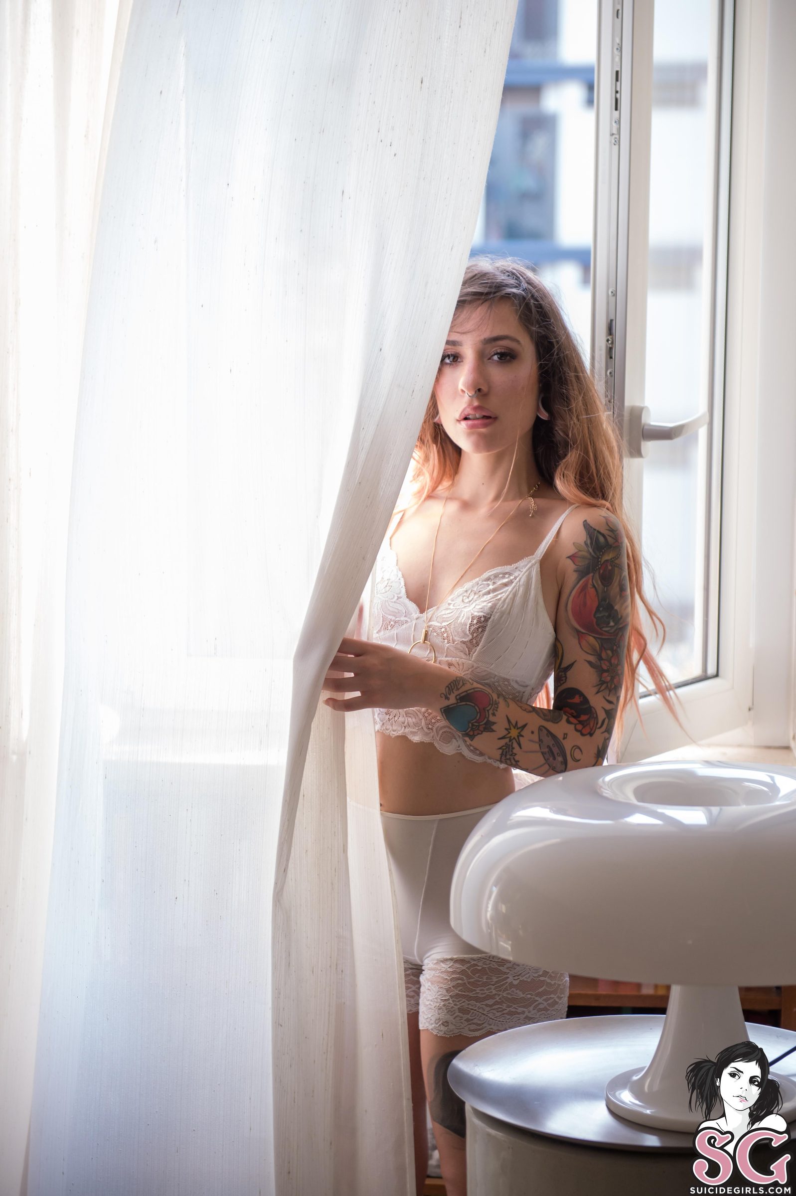 Giuno nude photo 5
