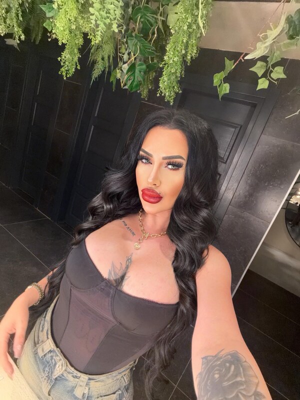 Gizem Bilgen nude photo 13
