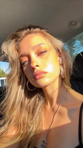 Gizem Kusku Fresh (5 photos)