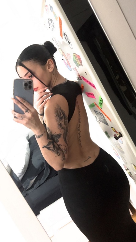 Gkougkouu nude photo 13