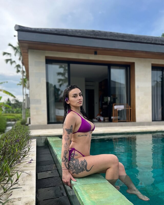 Gkougkouu nude photo 18