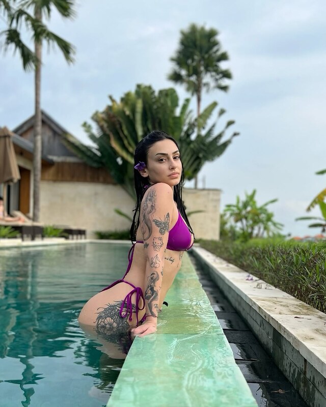 Gkougkouu nude photo 20