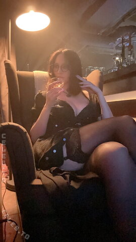 gliese__581 – Exhibitionism in the bar