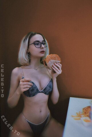 Gloria Matvien nude photo 78
